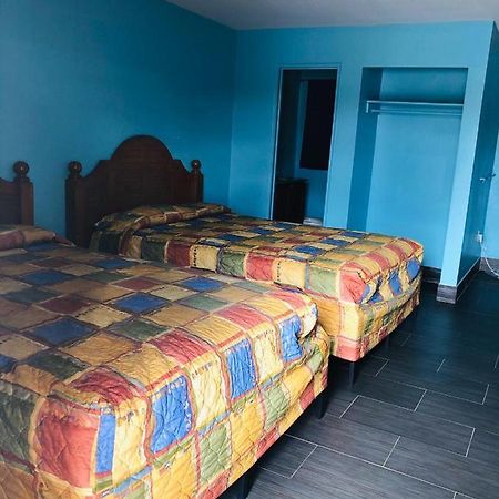 Slumberland Motel Sanford Bagian luar foto
