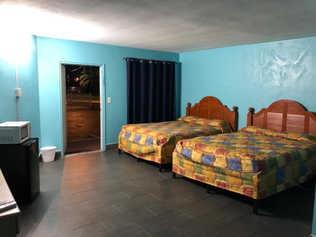 Slumberland Motel Sanford Bagian luar foto